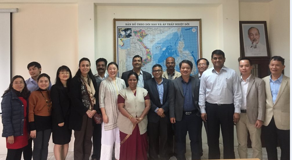 Các đại biểu chụp ảnh kỷ niệm chung